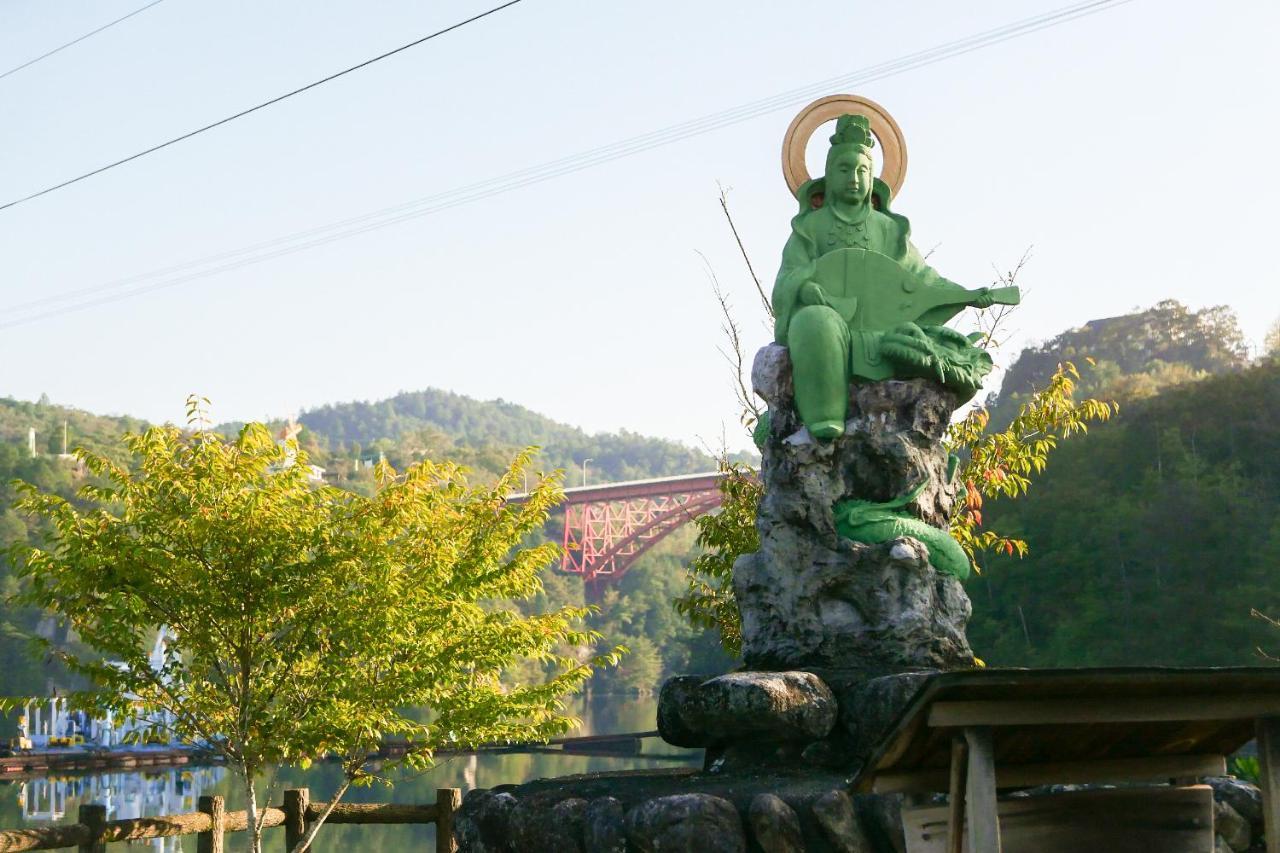 Enakyo Onsen Hotel Yuzuriha 외부 사진